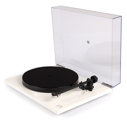 Rega - Planar 1 Plus (Valge/White) Rega - Planar 1 Plus (Valge/White)